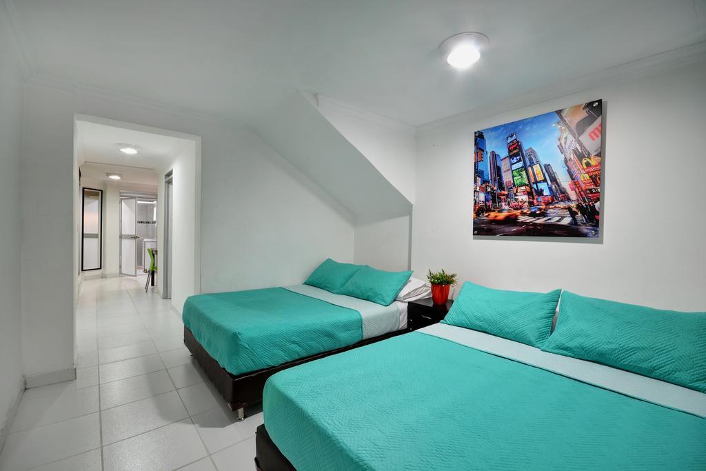 Apartamentos Amoblados Jg De La 70 Medellín Eksteriør billede