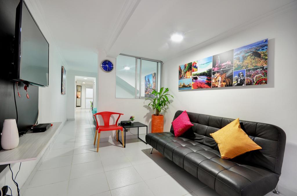 Apartamentos Amoblados Jg De La 70 Medellín Eksteriør billede