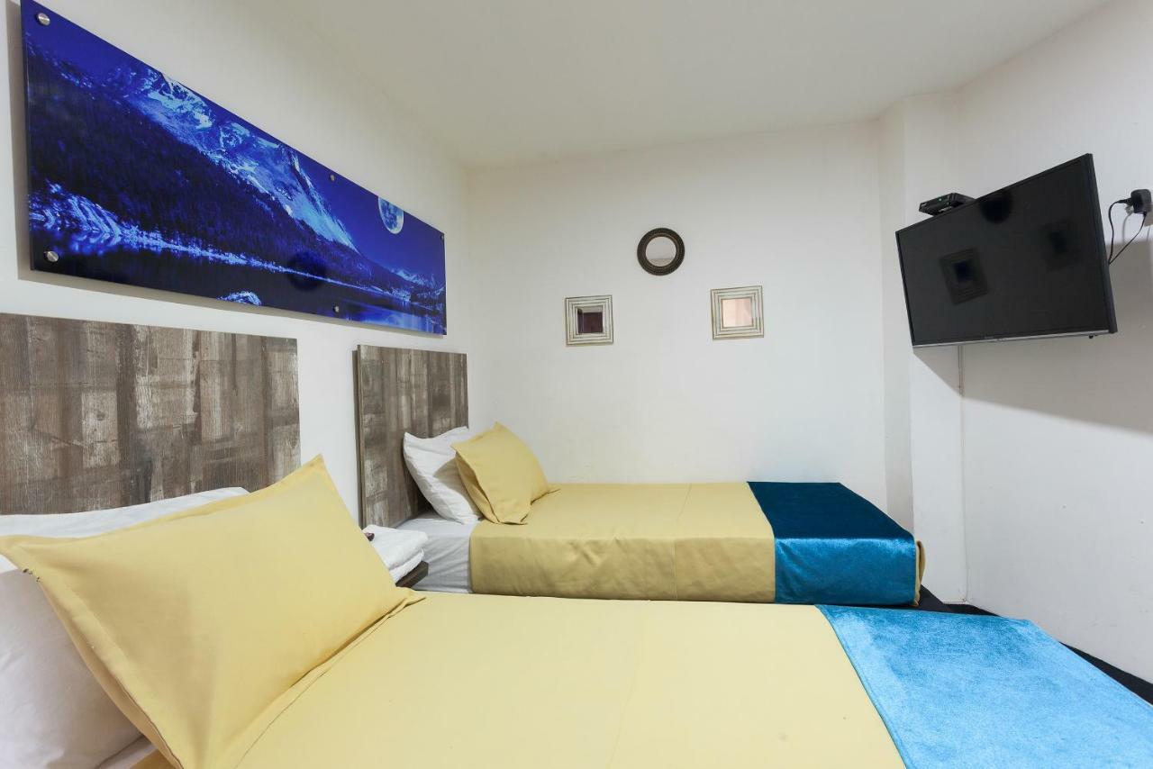 Apartamentos Amoblados Jg De La 70 Medellín Eksteriør billede