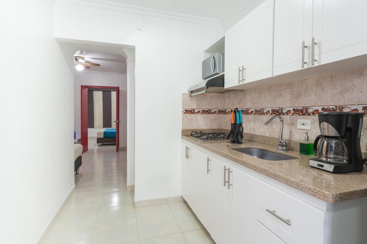 Apartamentos Amoblados Jg De La 70 Medellín Eksteriør billede