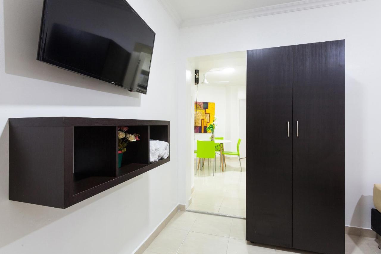 Apartamentos Amoblados Jg De La 70 Medellín Eksteriør billede